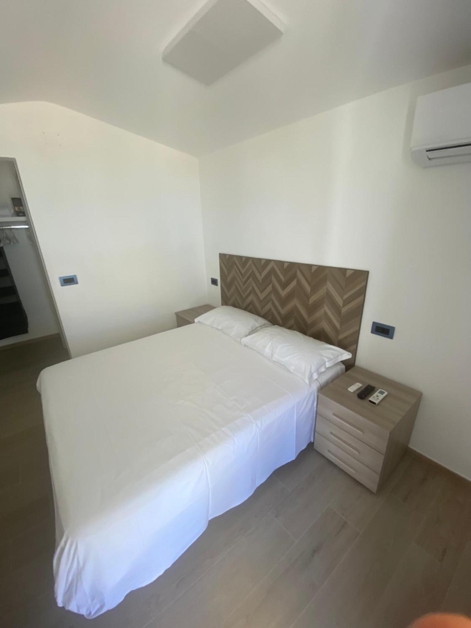 Marina Bay Beach Suites Peschici Εξωτερικό φωτογραφία
