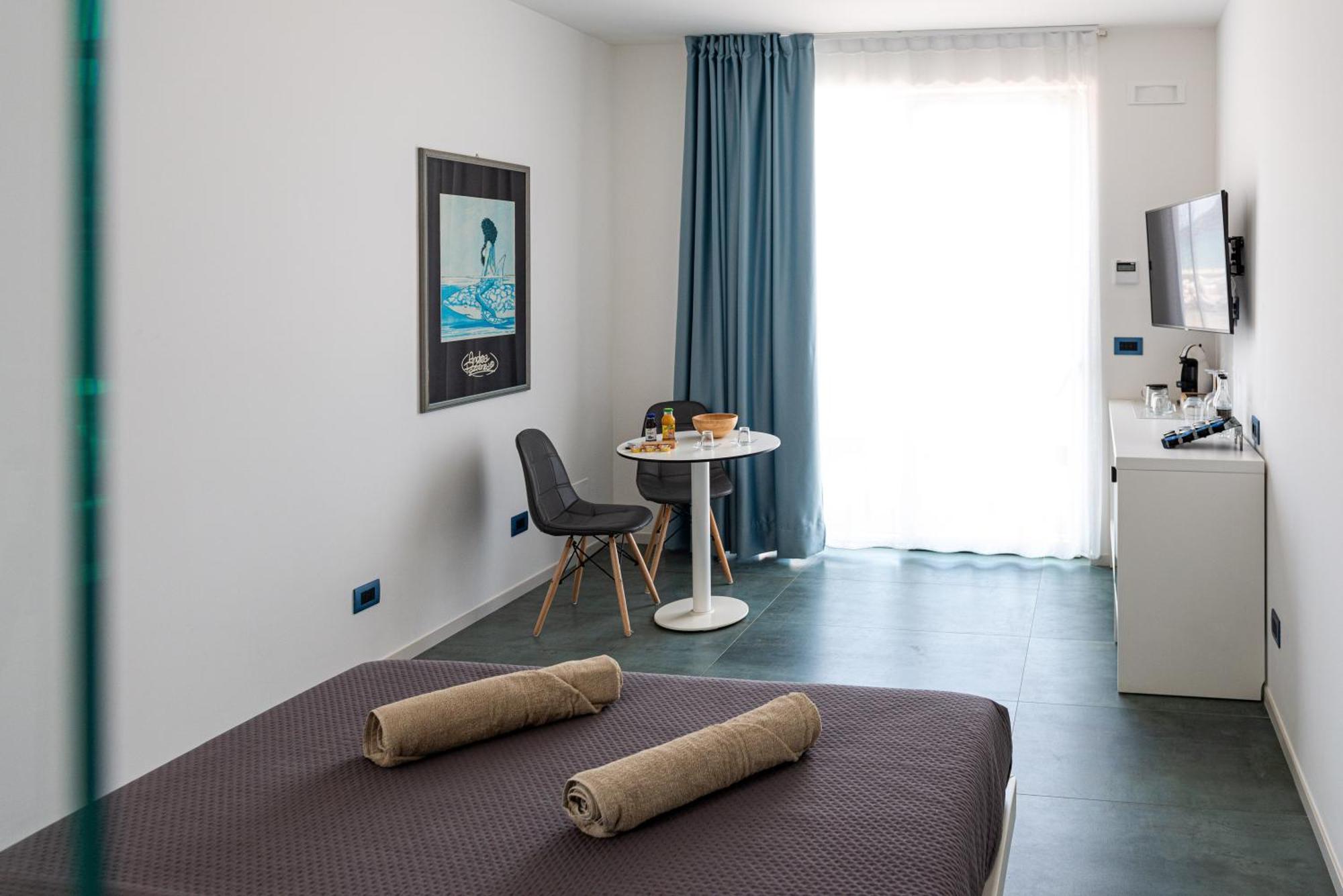 Marina Bay Beach Suites Peschici Εξωτερικό φωτογραφία