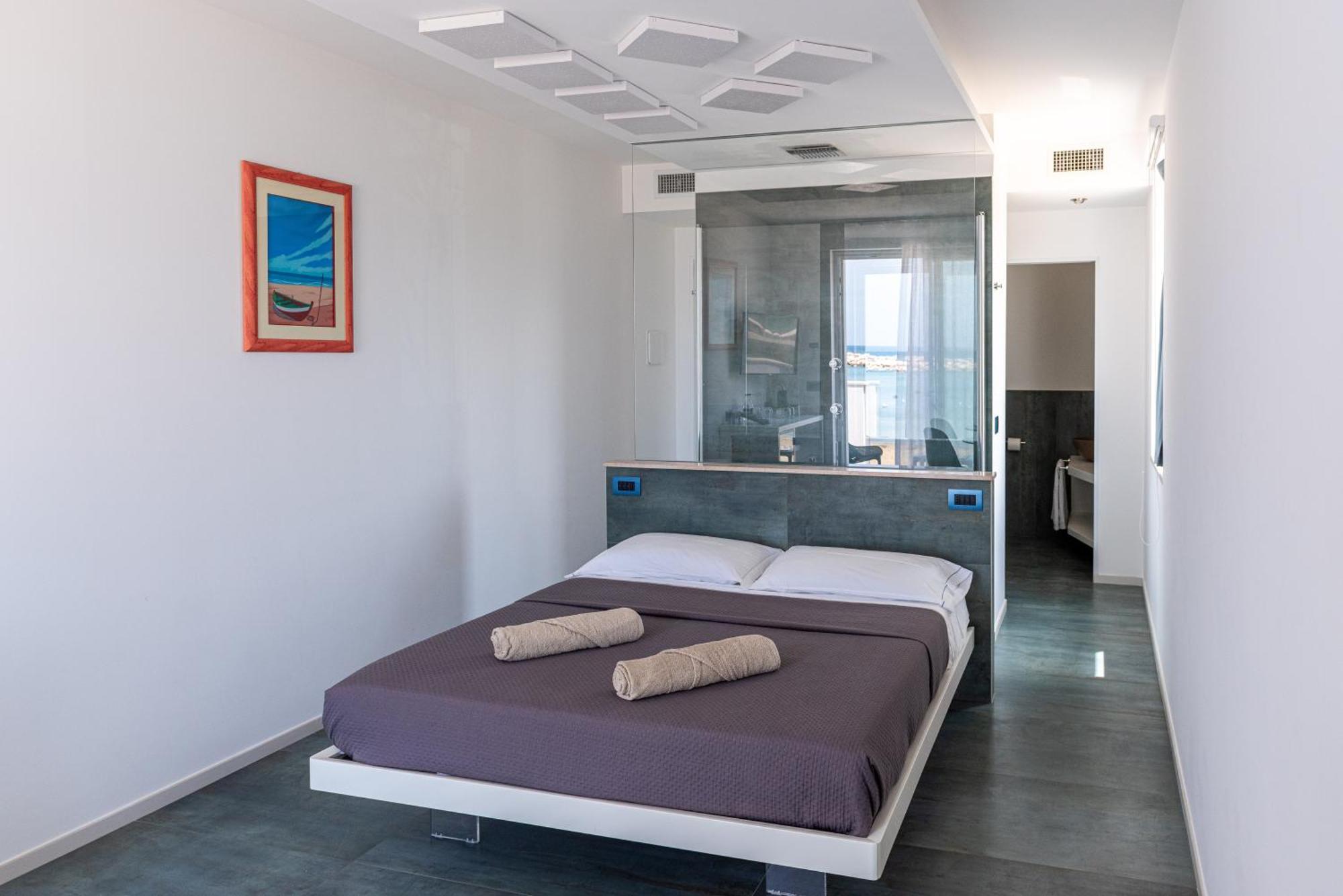 Marina Bay Beach Suites Peschici Εξωτερικό φωτογραφία